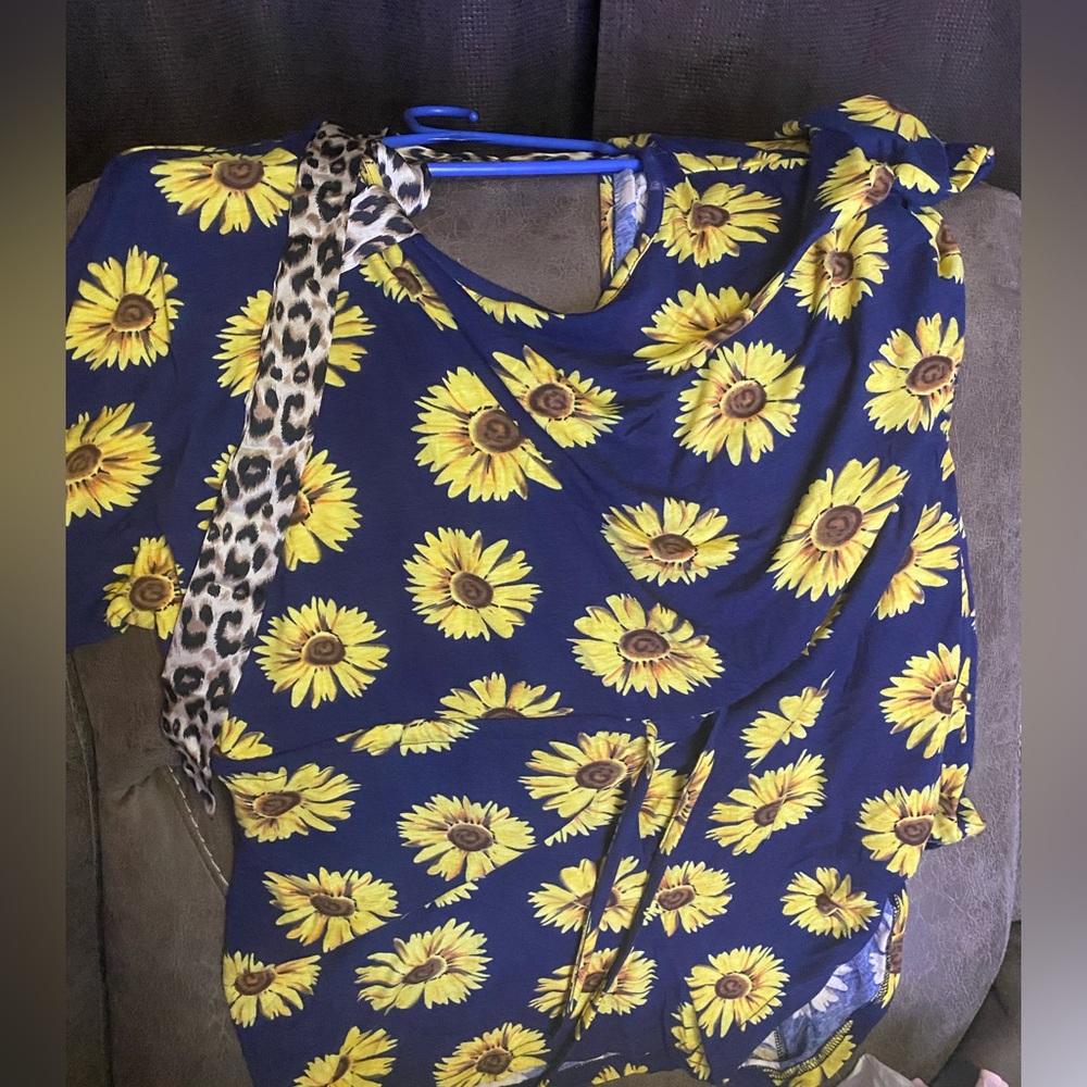 Sunflower romper 2Xl